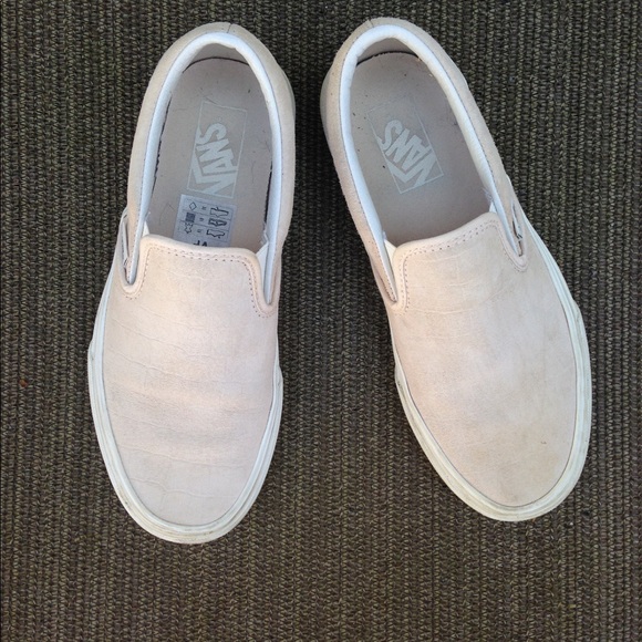 vans slip on pink croc